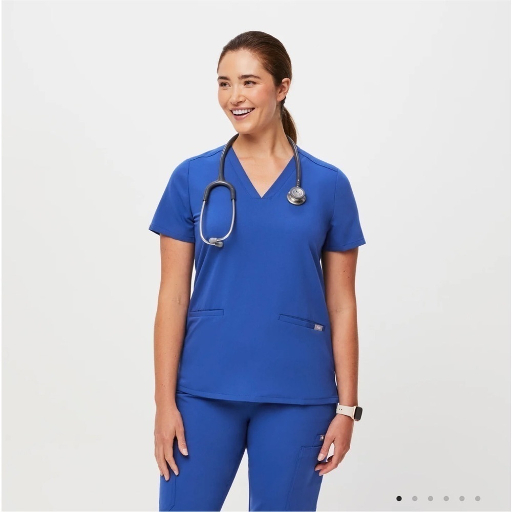 Figs Casma‎ Three-Pocket Scrub Top Blue